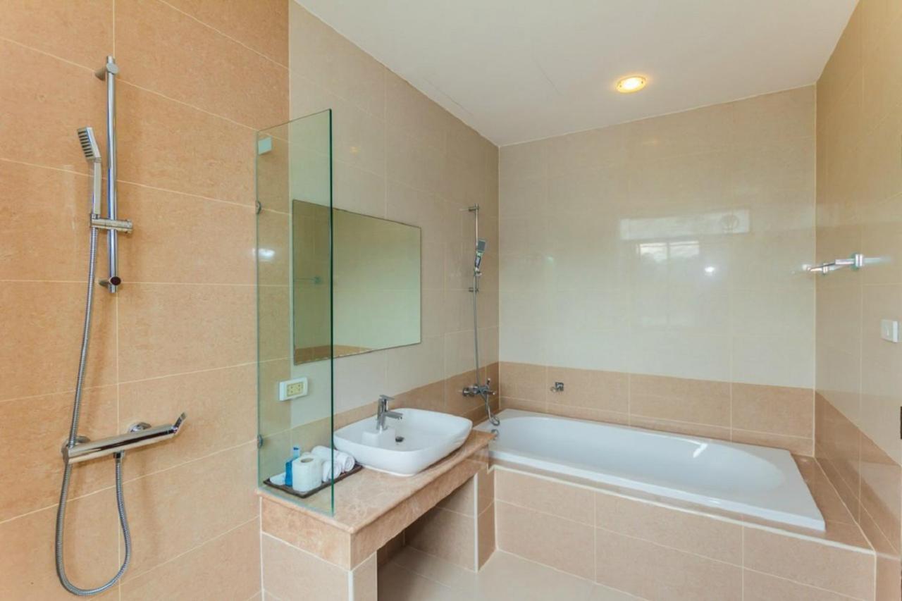 Genesis Villas Rawai Extérieur photo